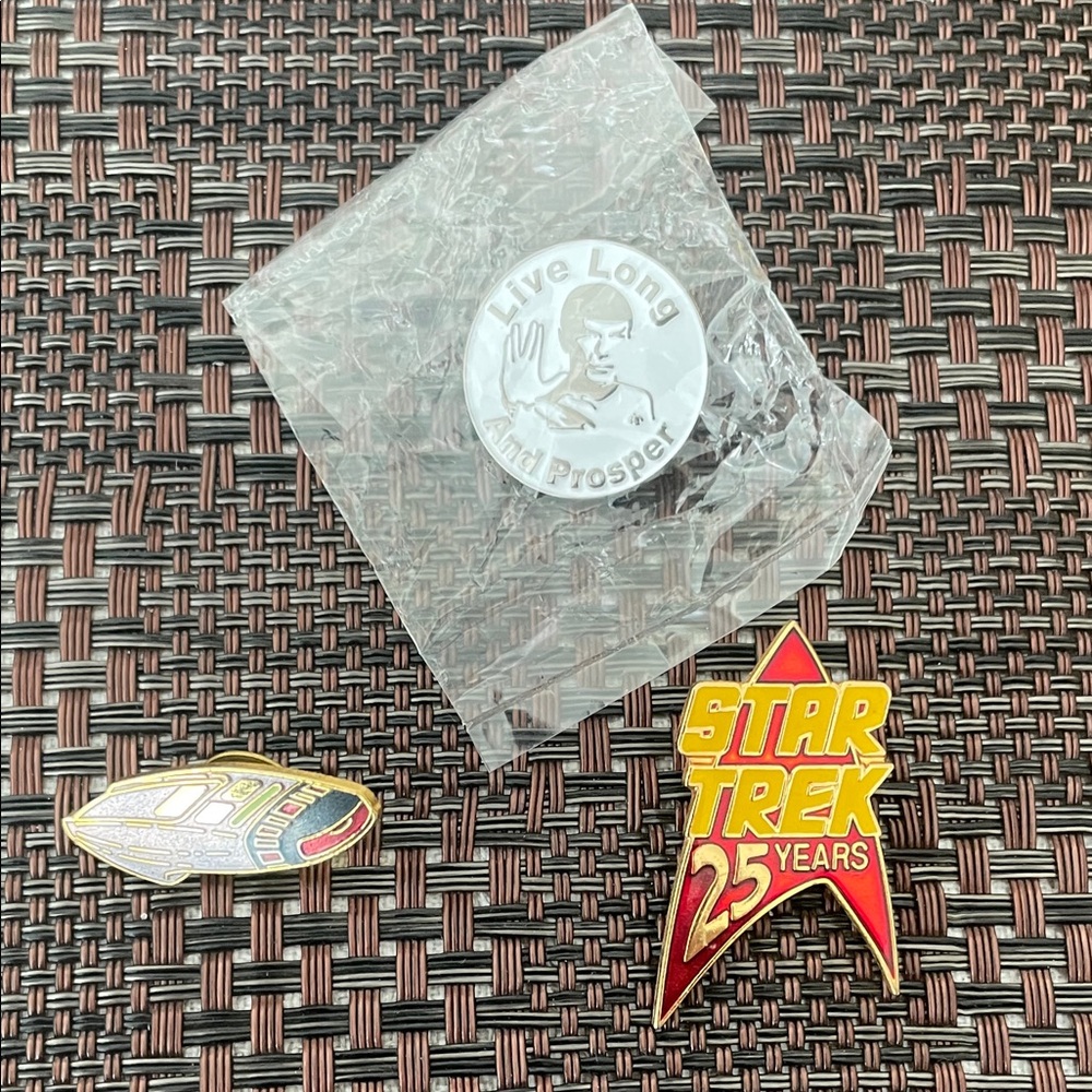 Star Trek 25 Years Enamel 3 Collectible Pins